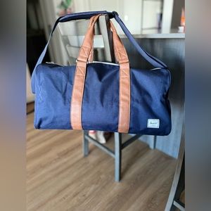 Herschel Novel Duffle (Navy)